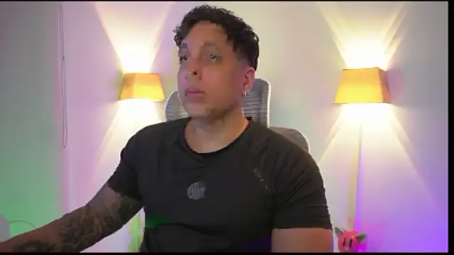 Snapshot of appolo_allen chatting on November 2025 06:01:01 AM appolo allen online show from November 2025 06:01:01 AM