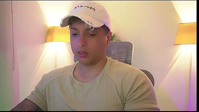 Snapshot of appolo_allen chatting on November 2025 03:29:02 AM appolo allen online show from November 2025 03:29:02 AM