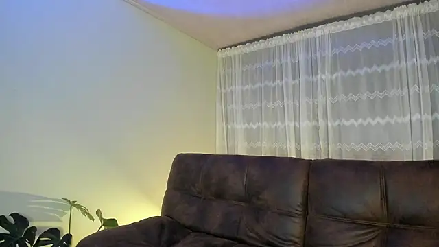 peyton golden1 online show from February 2025 04:14:02 AM