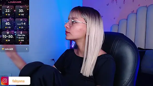 peyton golden1 online show from October 2025 03:51:02 AM