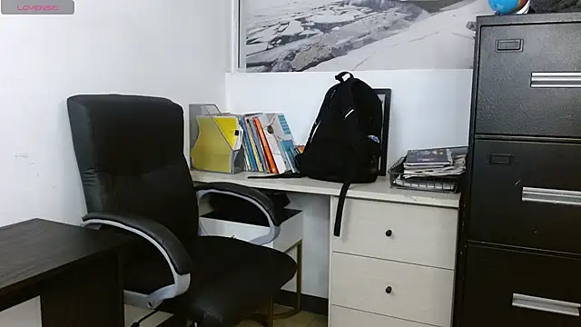 peyton golden1 online show from November 2025 03:28:02 AM