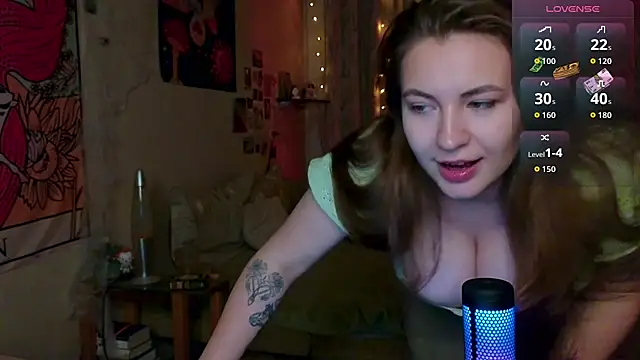 LisaCase online show from October 2025 05:09:02 PM