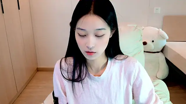 Xueb J online show from October 2025 06:13:01 AM