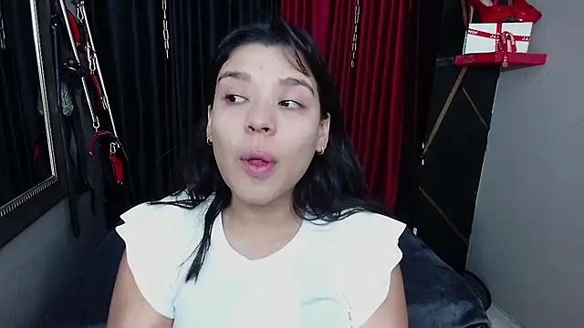 AvaLusty online show from February 2025 07:28:01 PM