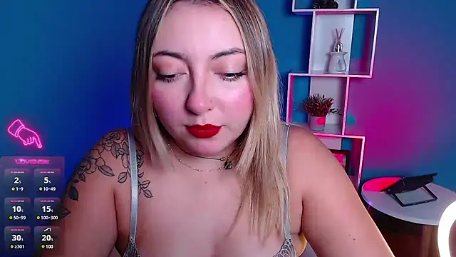 miaawild online show from December 2024 08:17:01 PM