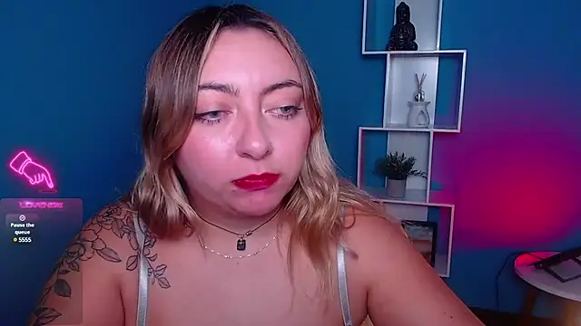 miaawild online show from December 2024 04:05:01 PM