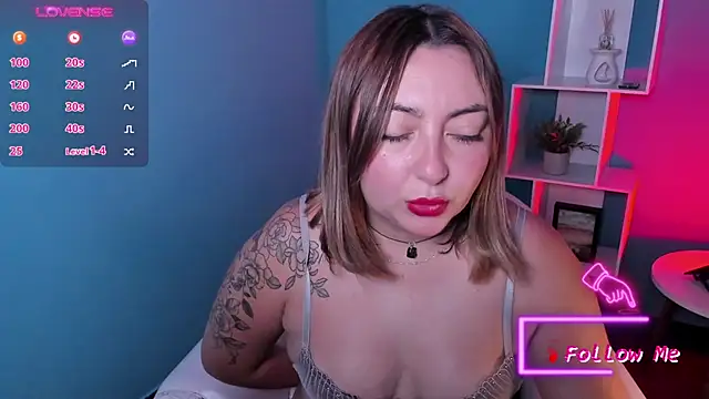 miaawild online show from February 2025 11:08:02 PM