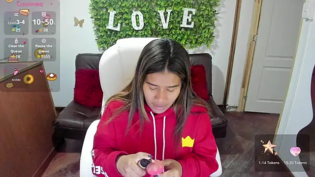 Snapshot of Enma__clark chatting on December 2024 03:14:02 AM Enma clark online show from December 2024 03:14:02 AM