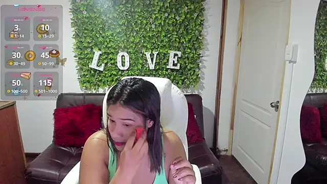 Snapshot of Enma__clark chatting on January 2025 05:05:01 AM Enma clark online show from January 2025 05:05:01 AM