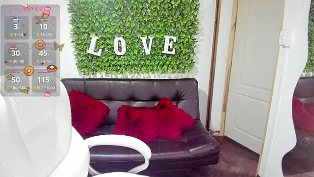 Snapshot of Enma__clark chatting on February 2025 07:11:01 PM Enma clark online show from February 2025 07:11:01 PM