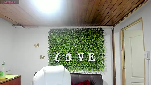 Snapshot of Enma__clark chatting on February 2025 07:19:02 PM Enma clark online show from February 2025 07:19:02 PM