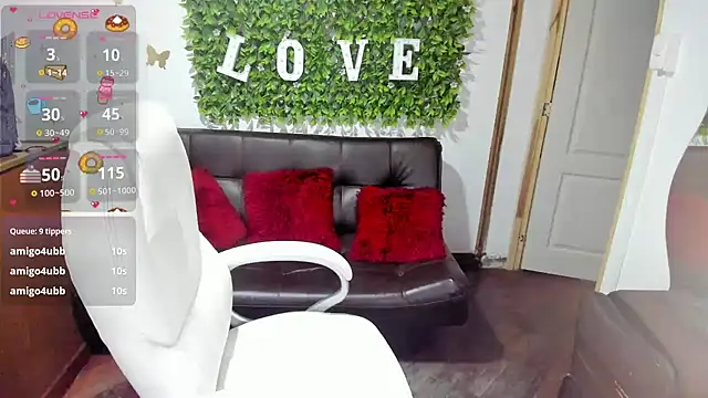 Snapshot of Enma__clark chatting on February 2025 11:09:01 PM Enma clark online show from February 2025 11:09:01 PM