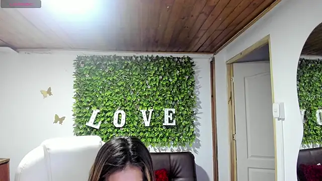 Snapshot of Enma__clark chatting on March 2025 07:07:02 PM Enma clark online show from March 2025 07:07:02 PM