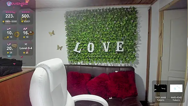 Snapshot of Enma__clark chatting on March 2025 06:56:01 PM Enma clark online show from March 2025 06:56:01 PM