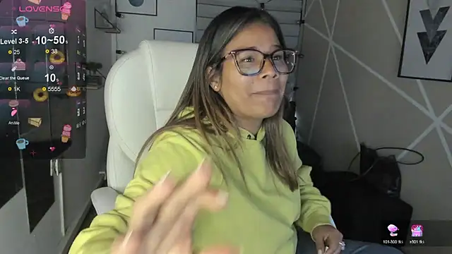 Snapshot of Enma__clark chatting on September 2025 07:48:01 PM Enma clark online show from September 2025 07:48:01 PM