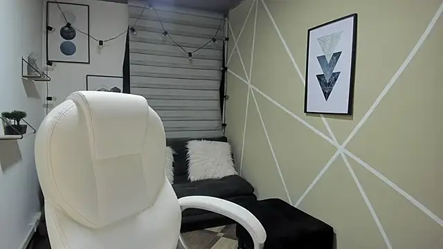 Snapshot of Enma__clark chatting on September 2025 04:02:02 AM Enma clark online show from September 2025 04:02:02 AM