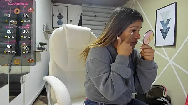 Snapshot of Enma__clark chatting on September 2025 04:06:01 AM Enma clark online show from September 2025 04:06:01 AM