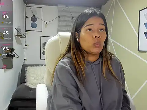 Snapshot of Enma__clark chatting on November 2025 04:12:01 AM Enma clark online show from November 2025 04:12:01 AM