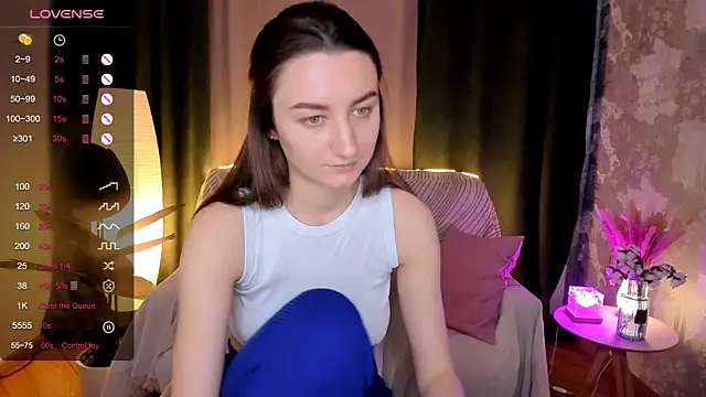 Snapshot of annacooleman chatting on October 2025 02:20:01 AM annacooleman online show from October 2025 02:20:01 AM