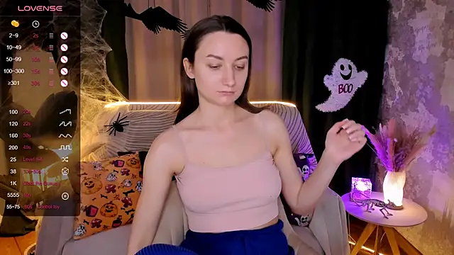 Snapshot of annacooleman chatting on October 2025 02:23:01 AM annacooleman online show from October 2025 02:23:01 AM