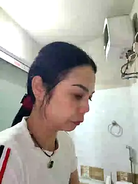 Snapshot of Tinease chatting on March 2025 10:52:02 PM Tinease online show from March 2025 10:52:02 PM