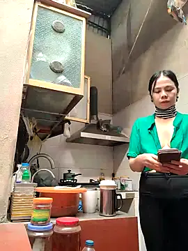 Snapshot of Tinease chatting on March 2025 01:54:01 AM Tinease online show from March 2025 01:54:01 AM