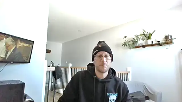 Snapshot of Bigdicktrav902 chatting on February 2025 03:52:01 PM Bigdicktrav902 online show from February 2025 03:52:01 PM