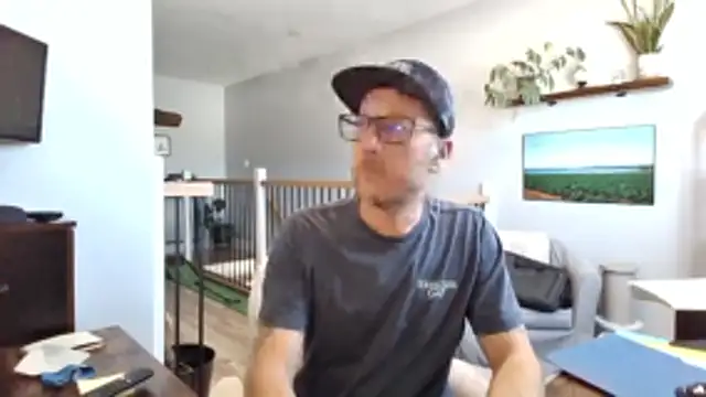 Snapshot of Bigdicktrav902 chatting on February 2026 02:37:02 PM Bigdicktrav902 online show from February 2026 02:37:02 PM