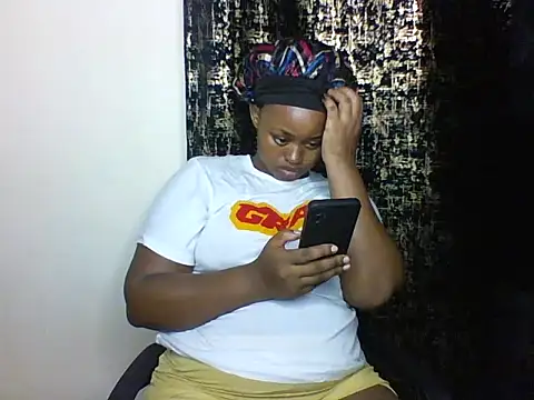 Snapshot of Candii_wet_ chatting on March 2025 05:13:01 PM Candii wet online show from March 2025 05:13:01 PM