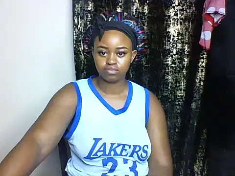Snapshot of Candii_wet_ chatting on March 2025 02:43:01 AM Candii wet online show from March 2025 02:43:01 AM