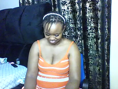 Snapshot of Candii_wet_ chatting on September 2025 08:21:01 PM Candii wet online show from September 2025 08:21:01 PM