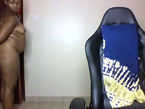 Snapshot of Candii_wet_ chatting on October 2025 10:41:01 PM Candii wet online show from October 2025 10:41:01 PM