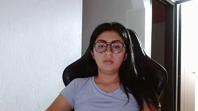 Snapshot of danna_peterson1 chatting on January 2025 09:48:02 PM danna peterson1 online show from January 2025 09:48:02 PM