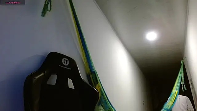 Snapshot of danna_peterson1 chatting on October 2025 10:48:02 PM danna peterson1 online show from October 2025 10:48:02 PM