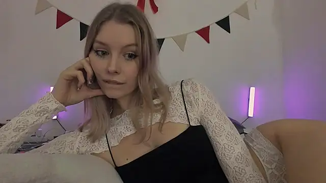 MiaDavis21 online show from March 2025 05:38:02 PM