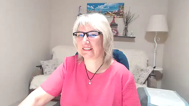 Snapshot of FleurMays chatting on May 2026 03:02:02 AM FleurMays online show from May 2026 03:02:02 AM