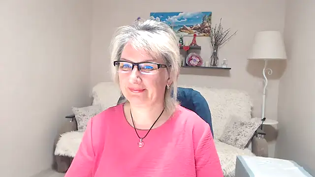 Snapshot of FleurMays chatting on May 2026 03:56:01 AM FleurMays online show from May 2026 03:56:01 AM
