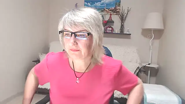 Snapshot of FleurMays chatting on July 2026 10:30:01 AM FleurMays online show from July 2026 10:30:01 AM