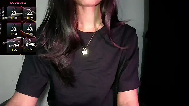 Snapshot of glowybekwa chatting on March 2025 06:40:02 PM glowybekwa online show from March 2025 06:40:02 PM