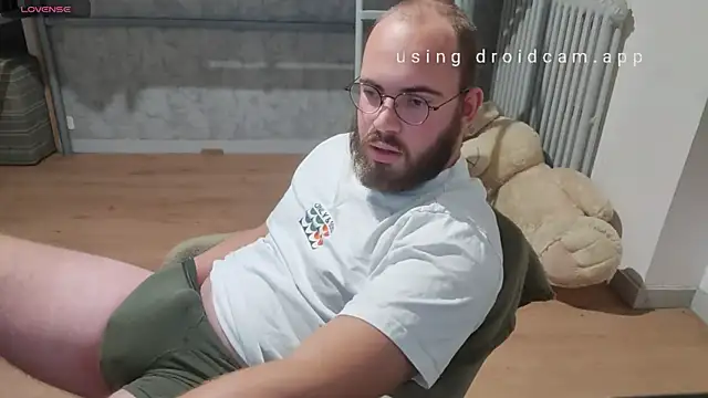 Snapshot of azagoul222 chatting on September 2025 08:53:01 PM azagoul222 online show from September 2025 08:53:01 PM