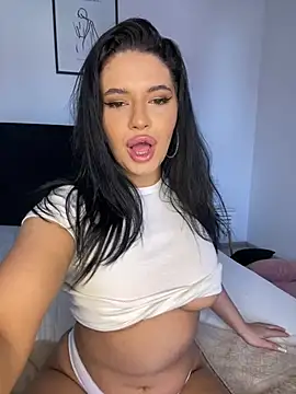 Snapshot of Nefera_De_Nile chatting on March 2025 08:46:01 AM Nefera De Nile online show from March 2025 08:46:01 AM