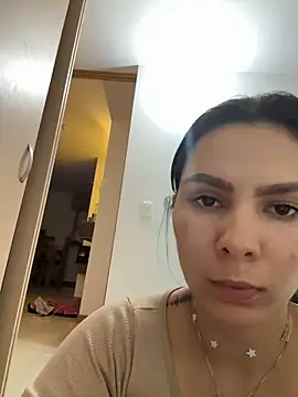 Snapshot of SofiaG_ chatting on December 2024 10:56:01 PM SofiaG online show from December 2024 10:56:01 PM