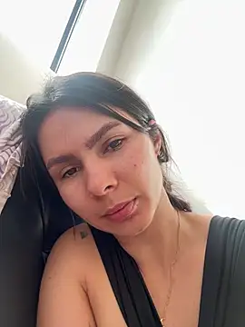 Snapshot of SofiaG_ chatting on December 2024 01:19:02 PM SofiaG online show from December 2024 01:19:02 PM