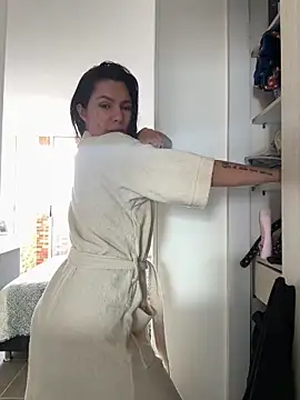 Snapshot of SofiaG_ chatting on February 2025 09:58:01 PM SofiaG online show from February 2025 09:58:01 PM