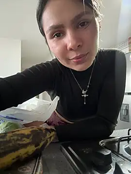 Snapshot of SofiaG_ chatting on February 2025 10:37:01 PM SofiaG online show from February 2025 10:37:01 PM
