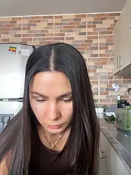 Snapshot of SofiaG_ chatting on September 2025 02:51:01 PM SofiaG online show from September 2025 02:51:01 PM