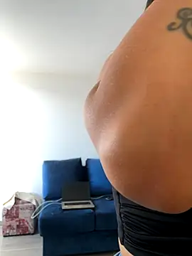 SofiaG  online show from November 2025 07:37:01 PM