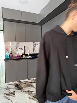 oliver Lz online show from October 2025 02:15:02 PM