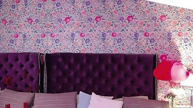 Snapshot of Evapeach_ chatting on February 2025 01:50:01 PM Evapeach  online show from February 2025 01:50:01 PM