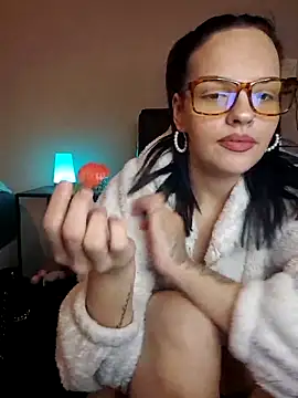 Jujuicy 97 online show from March 2025 05:46:01 AM